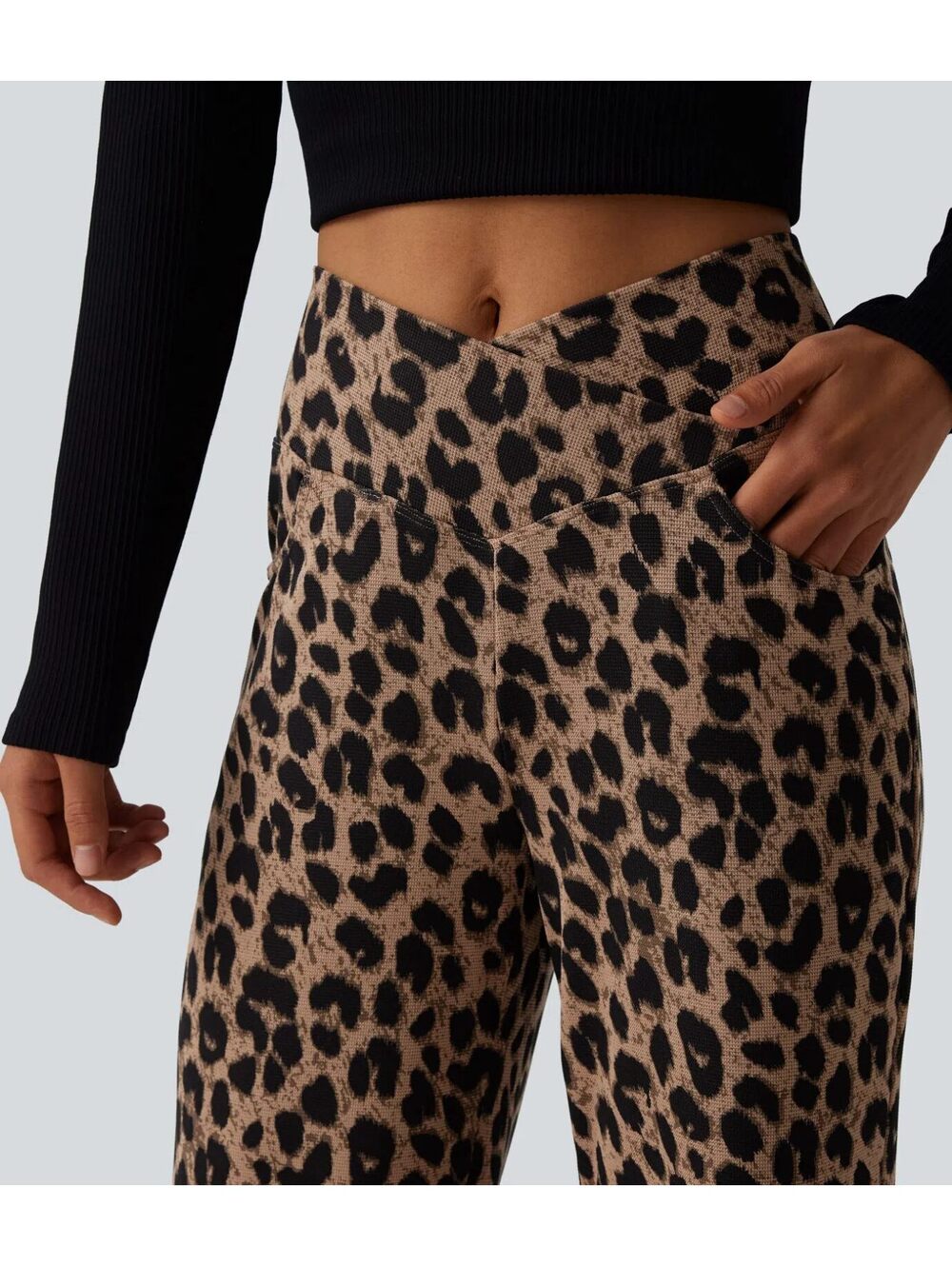 Halara High Waisted Crossover Leopard Print Waffle Pants Noir Safari Size Small - Picture 7 of 9